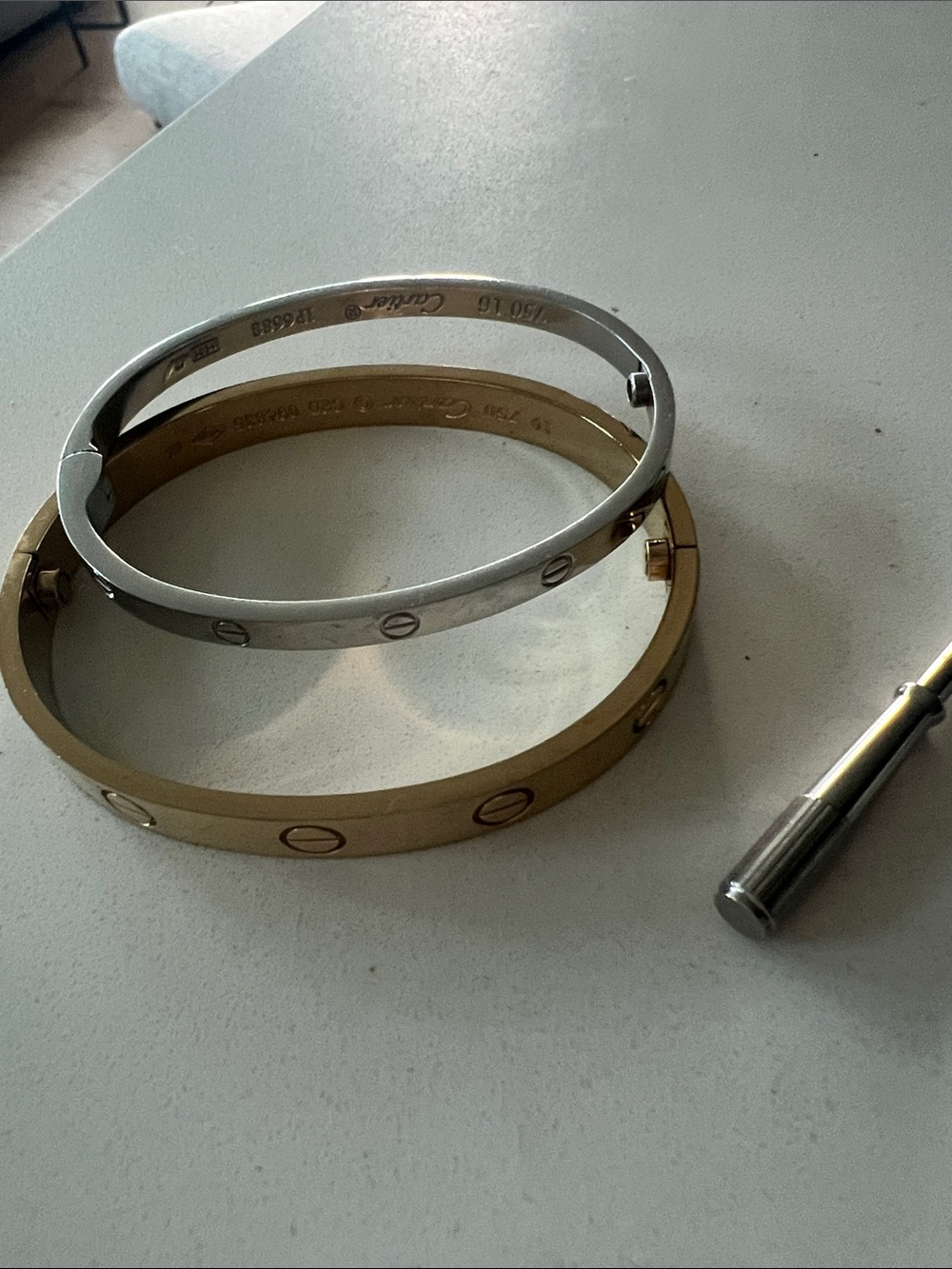 Cartier-Style Men’s Screw Motif Bangle - Gold & Silver
